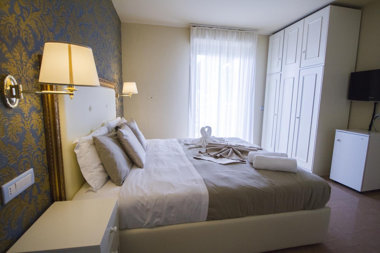 Hotel Lady Mary Milano Marittima Exterior foto